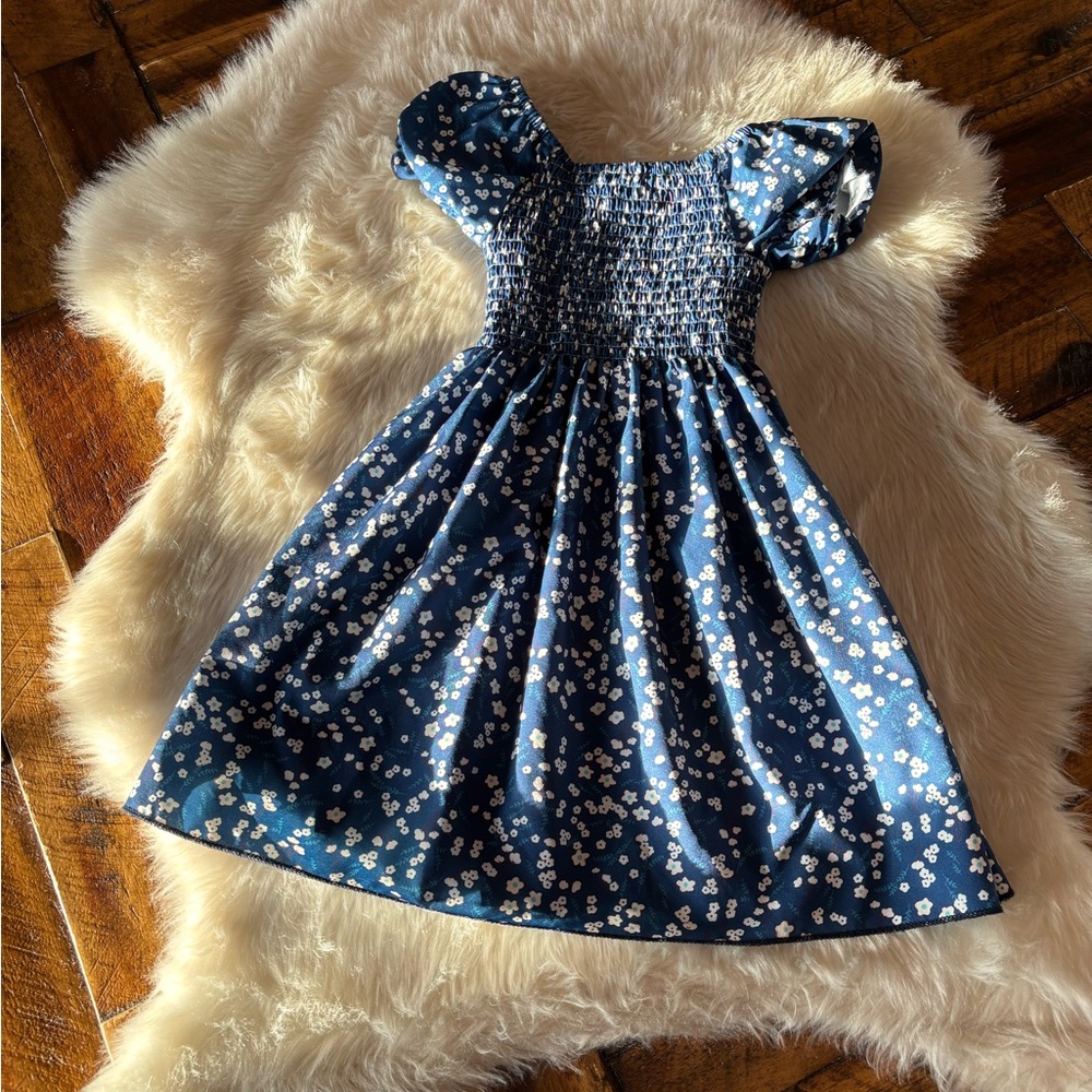Girls' Navy Floral Smocked Puff-Sleeve Dress